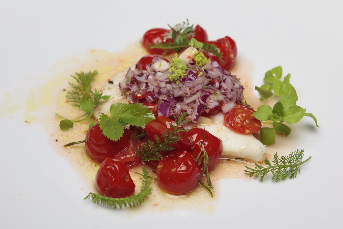 Im Ofen gegarter Heilbutt mit Kirschtomaten und Limetten Salsa - Der ...